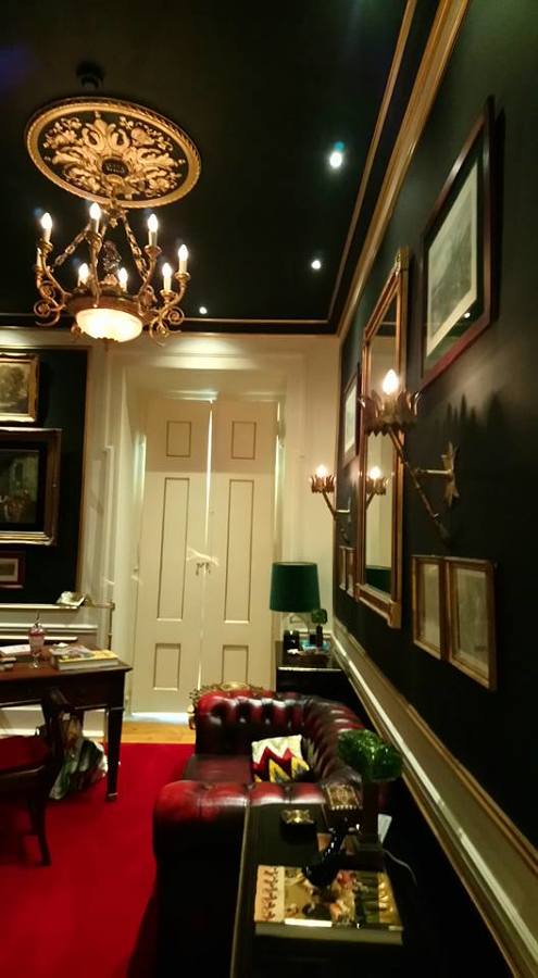 Pintura em um apartamento na Rua da Emenda,Lisboa.