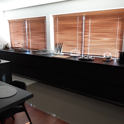 Moveis ; aplicação de mosaico  ; pintura