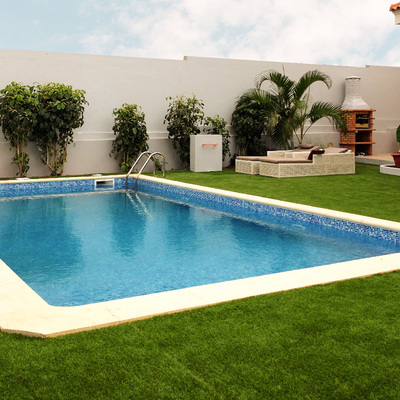 Csontrução de piscina e arranjos exteriores