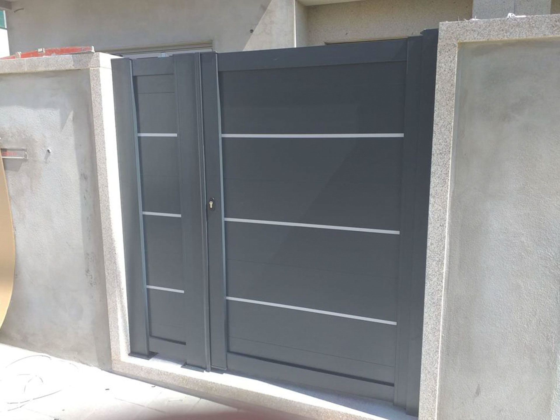 Portão Pedonal Alumínio