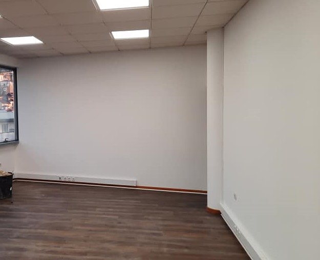 Trabalho de Pintura de parede interior - Salão 3