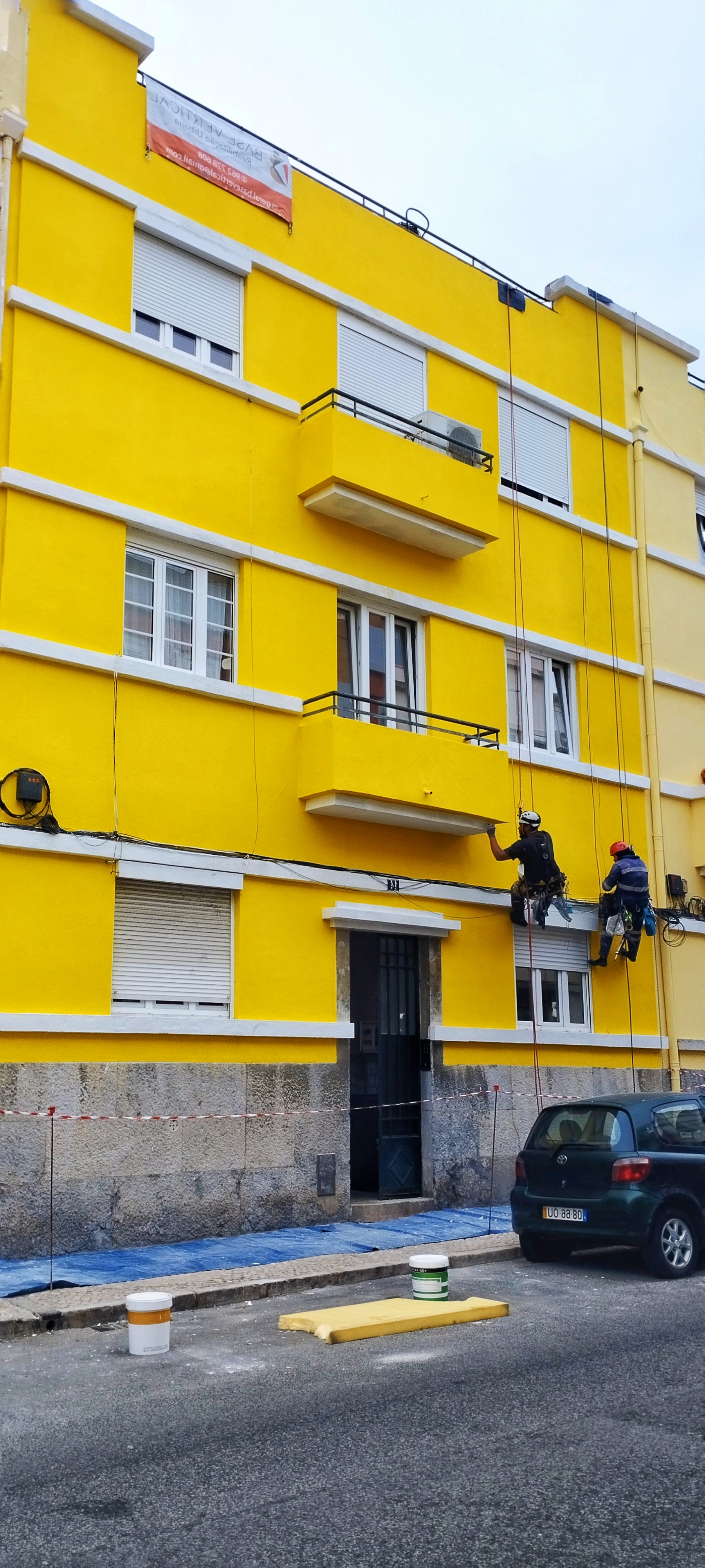 Reabilitação de fachada em Alcântara