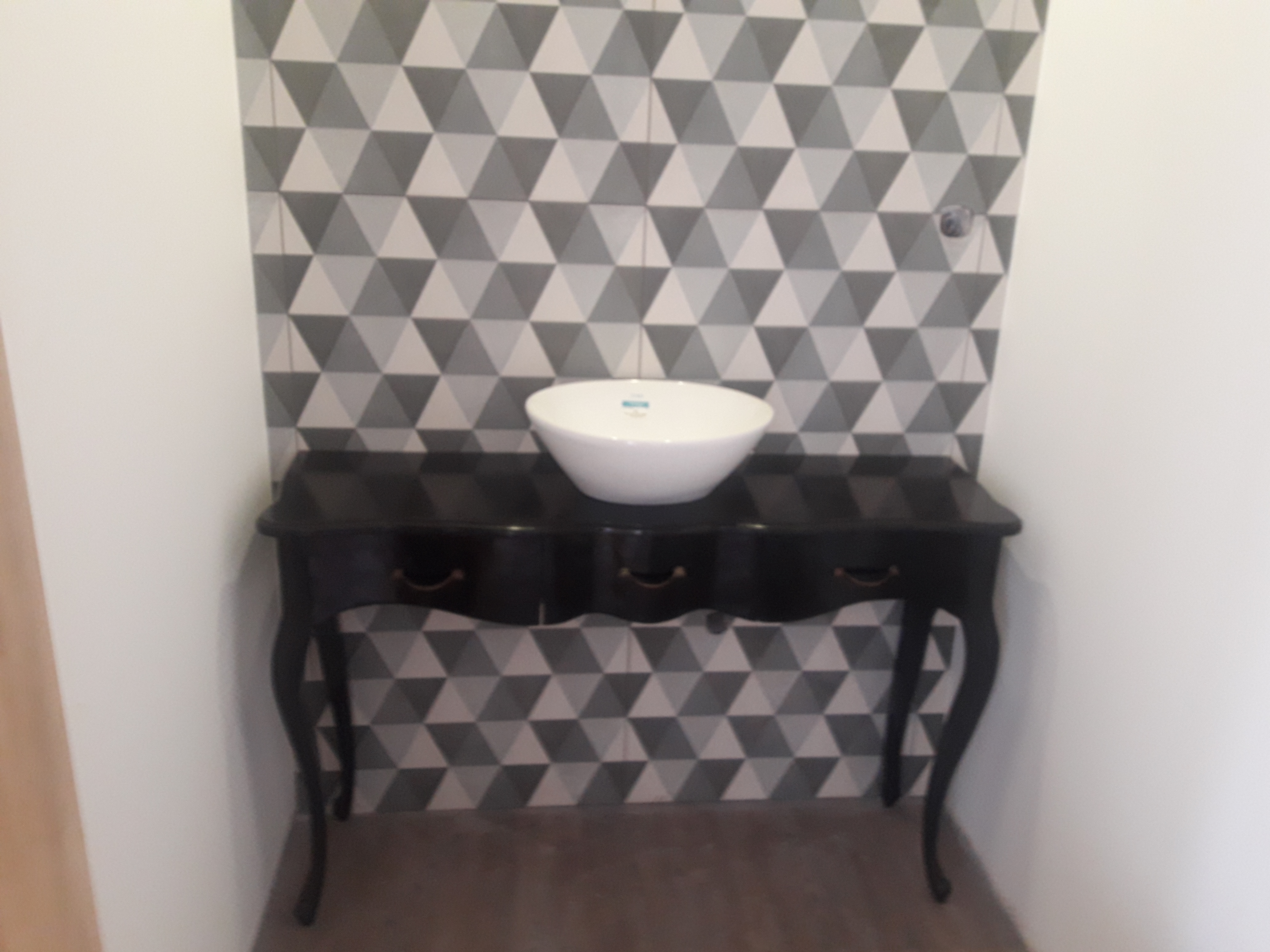 Cerâmicas e carpintaria