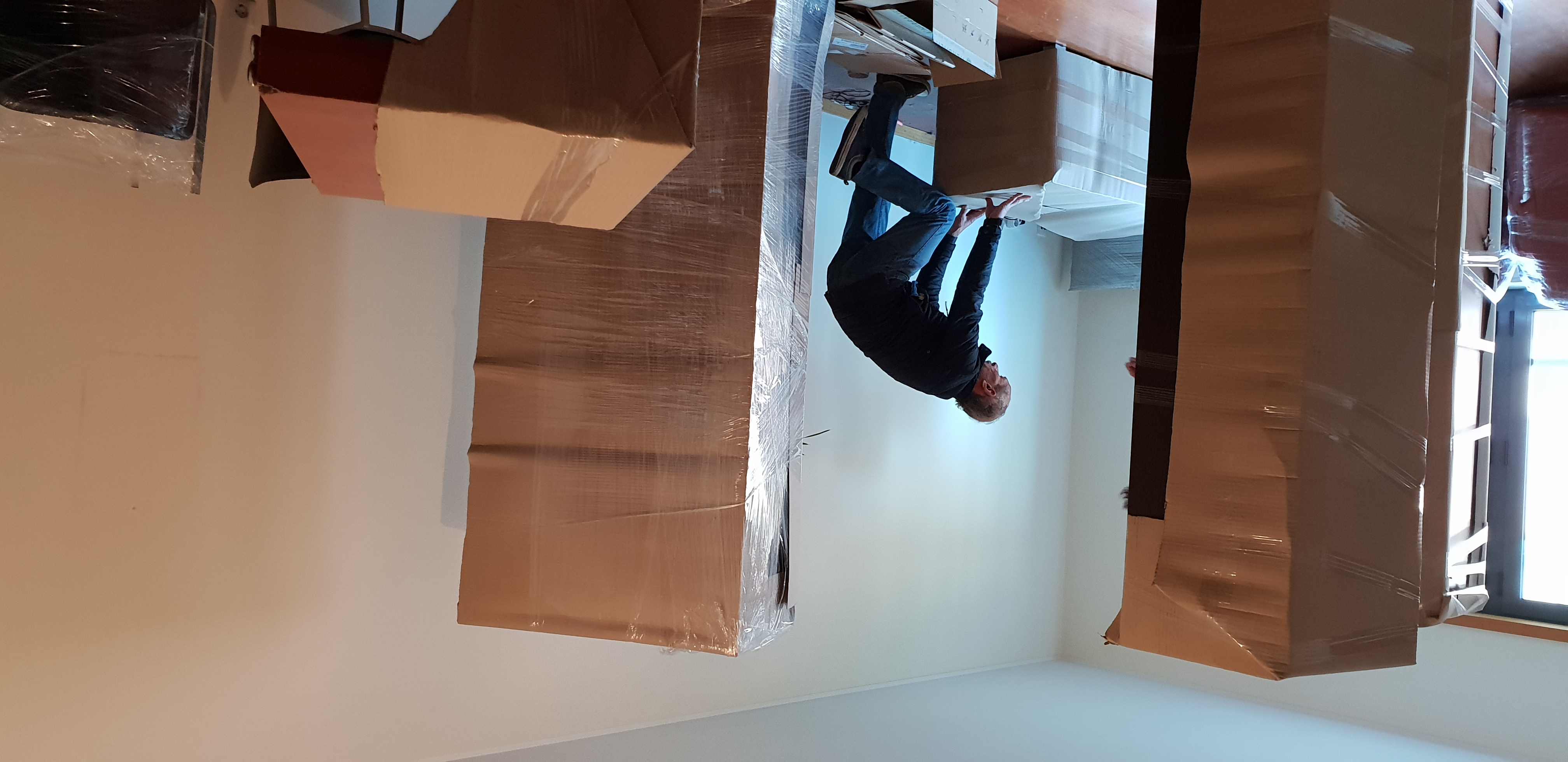 Mobiliário de grande dimensão