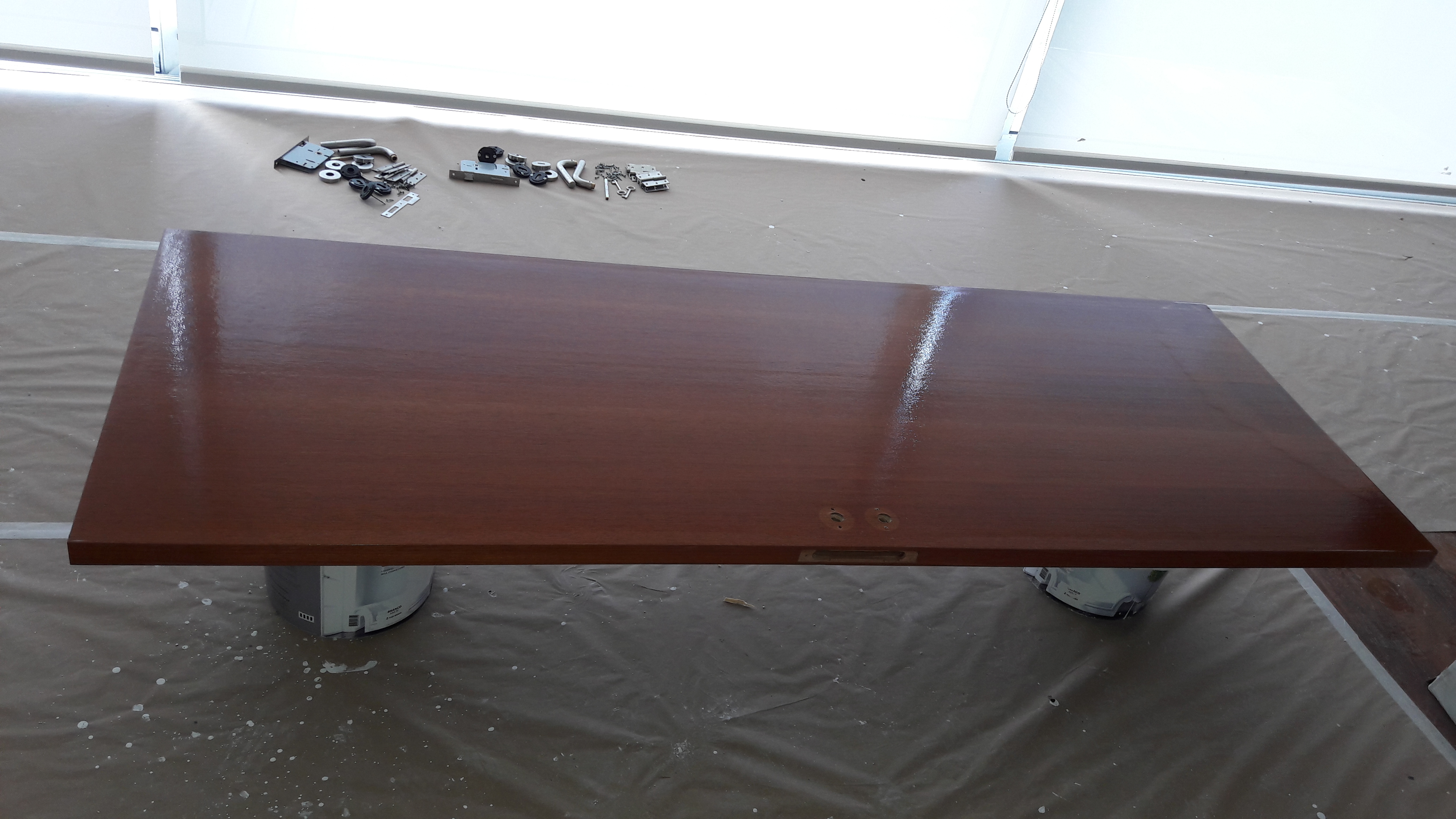 Envernizamento de portas