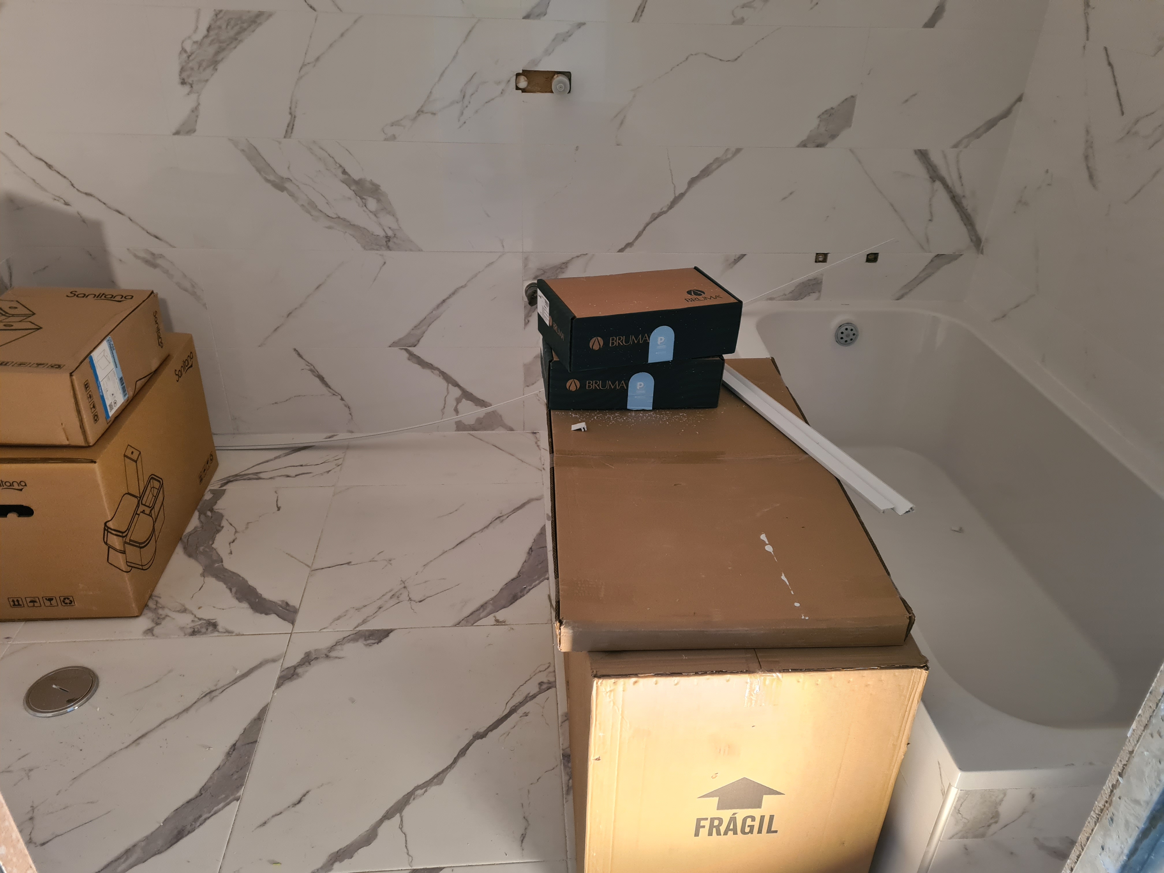 Montagem de loiças wc