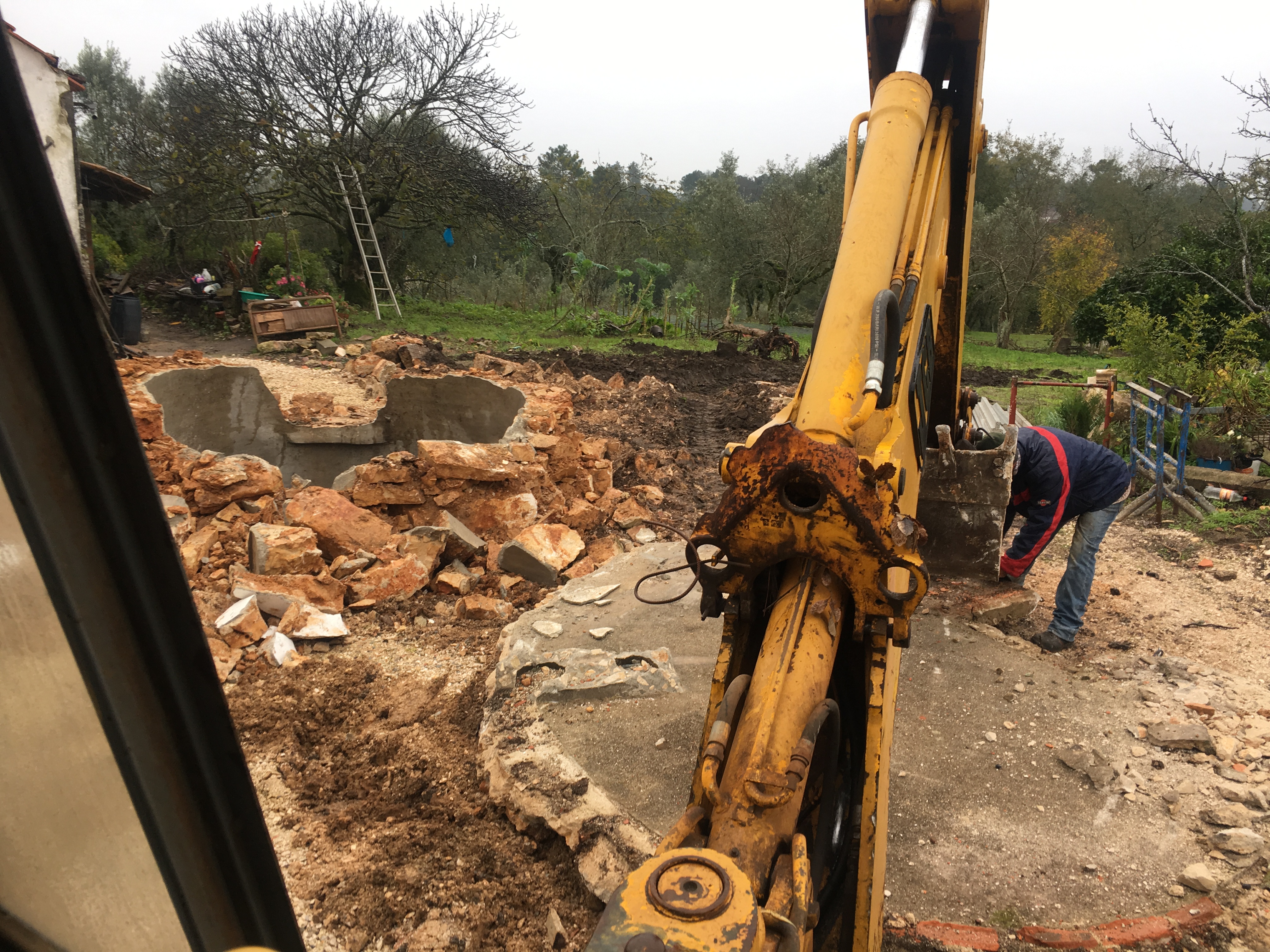 Rebaixamento de tampa de poço