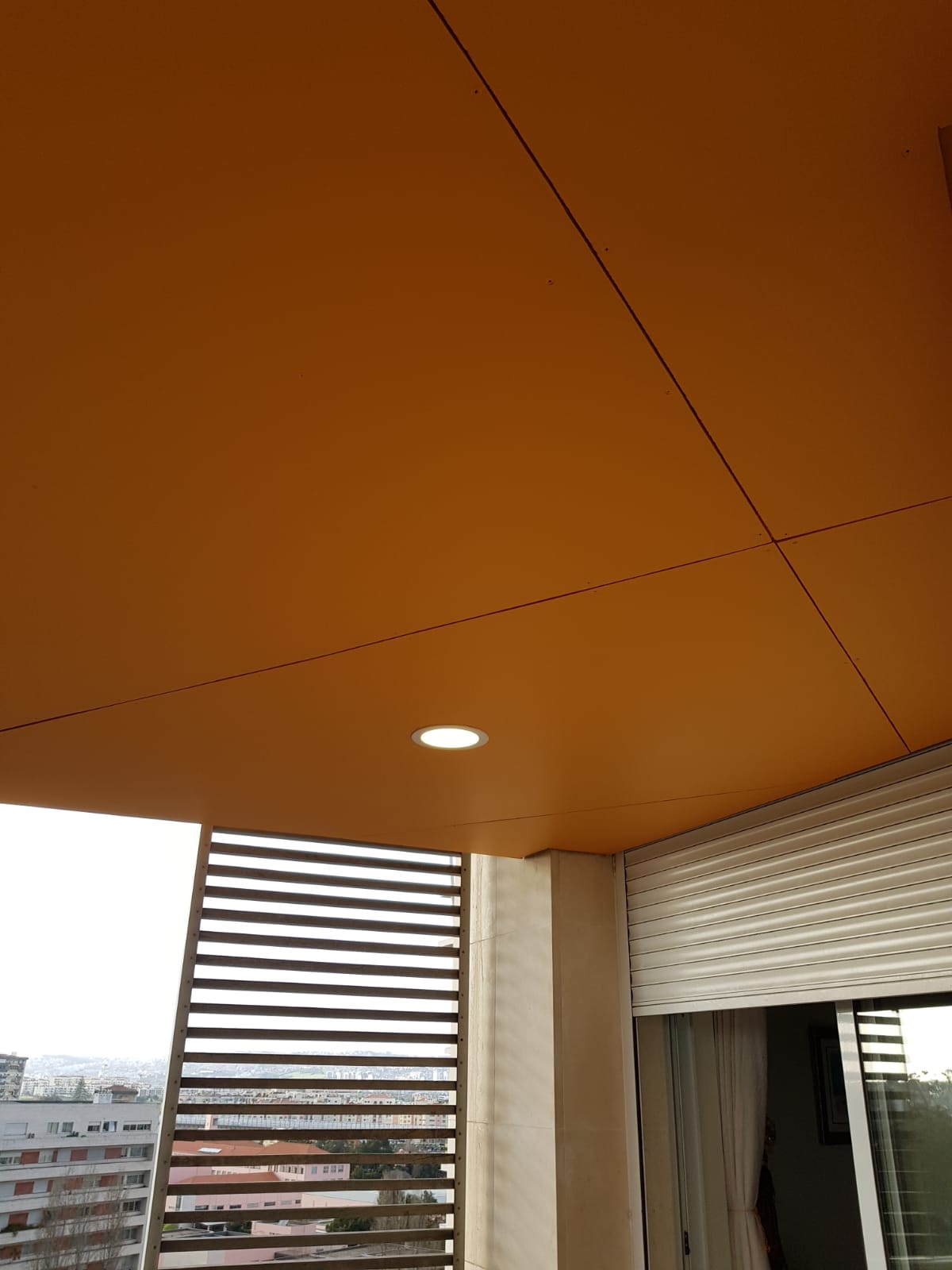 Remodelação teto edificío