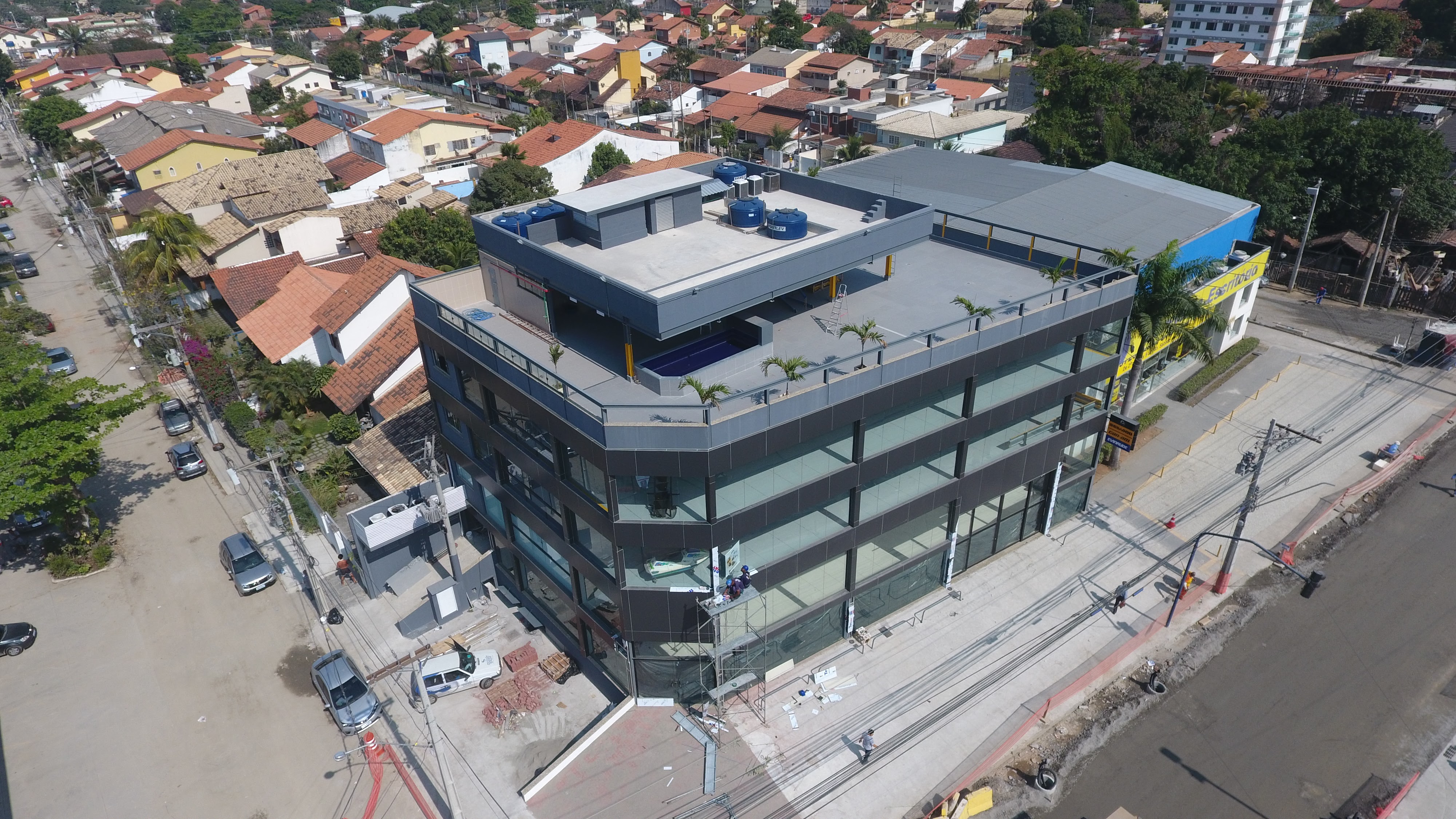 Construção de showroom Bombardier