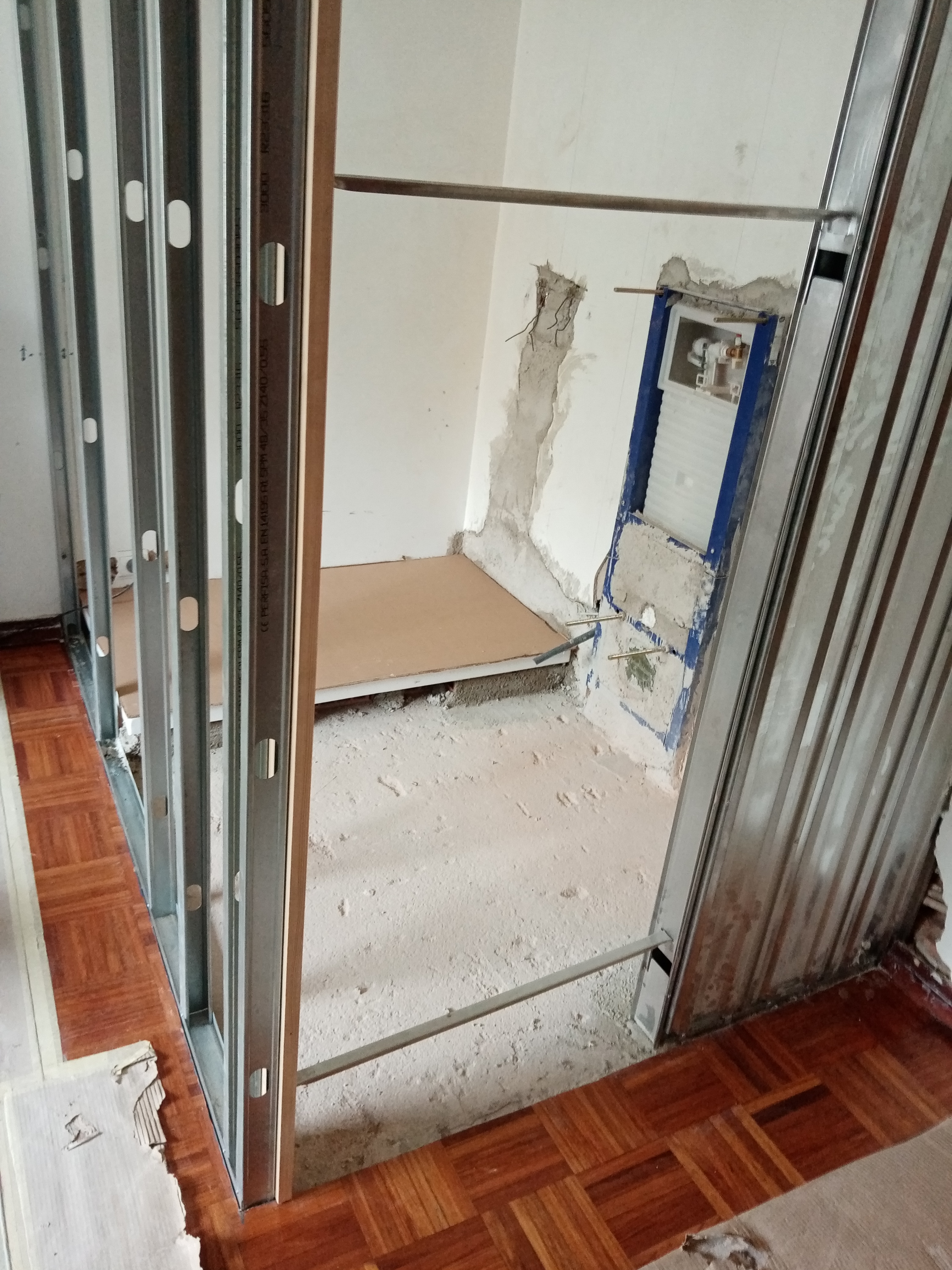 Casa de banho de raiz Antes