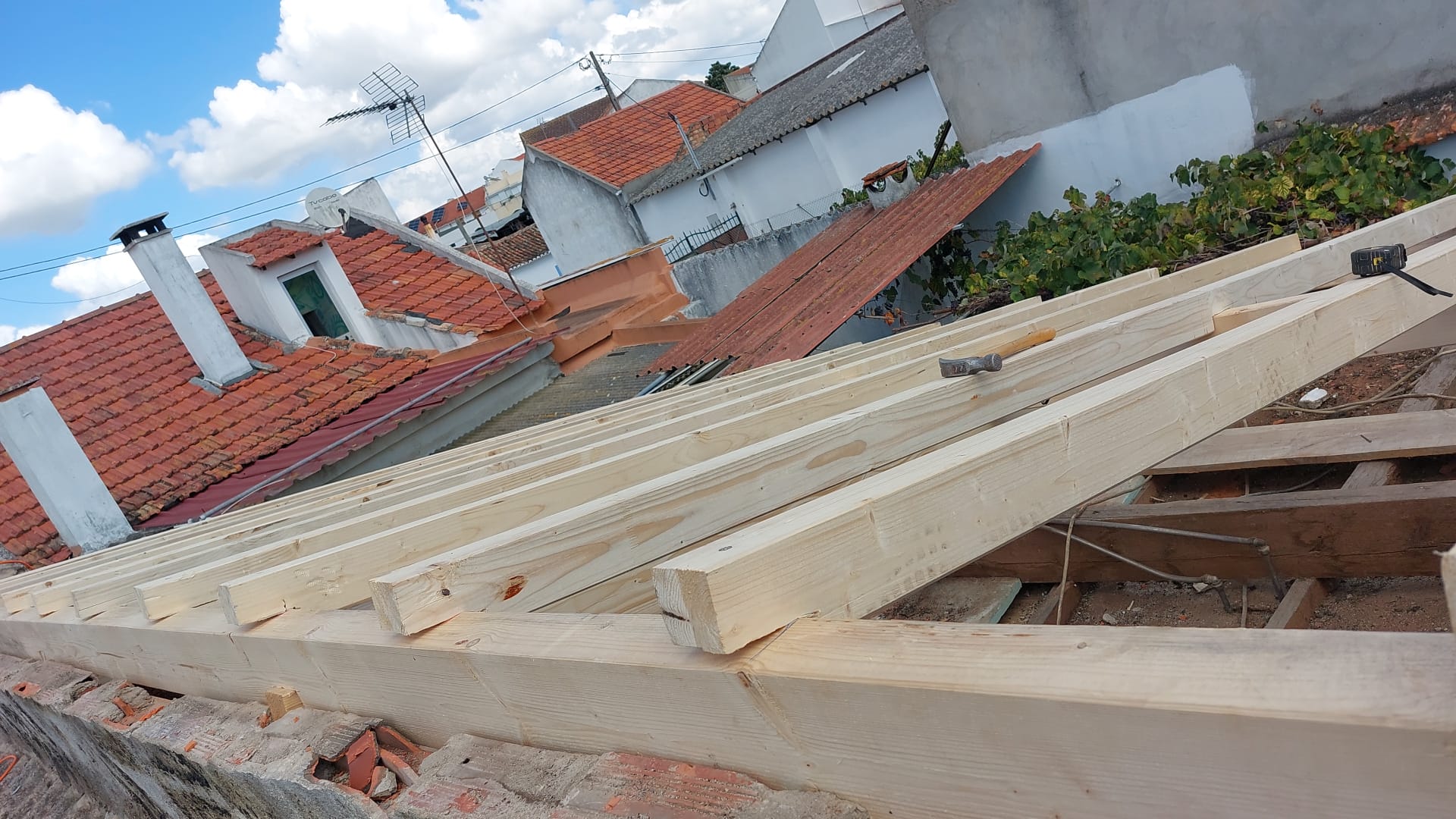 Telhado - Estrutura de madeira para telhado