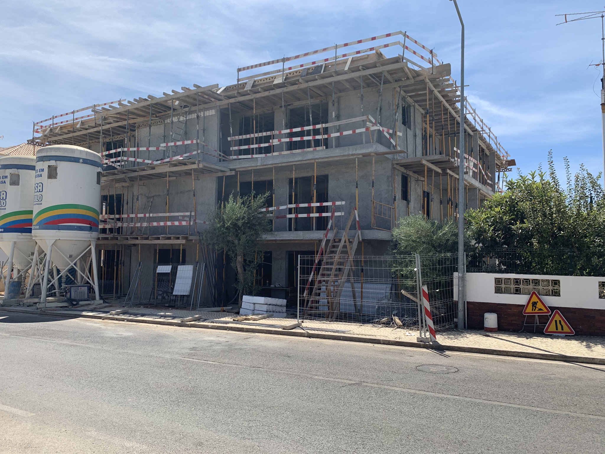 Obra de Tavira (Prédio de 3 andares)