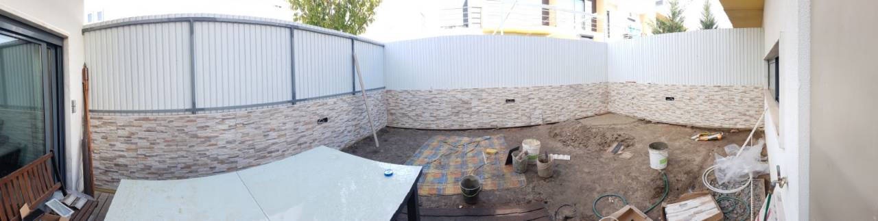 Aplicação de azuleijo e jardim