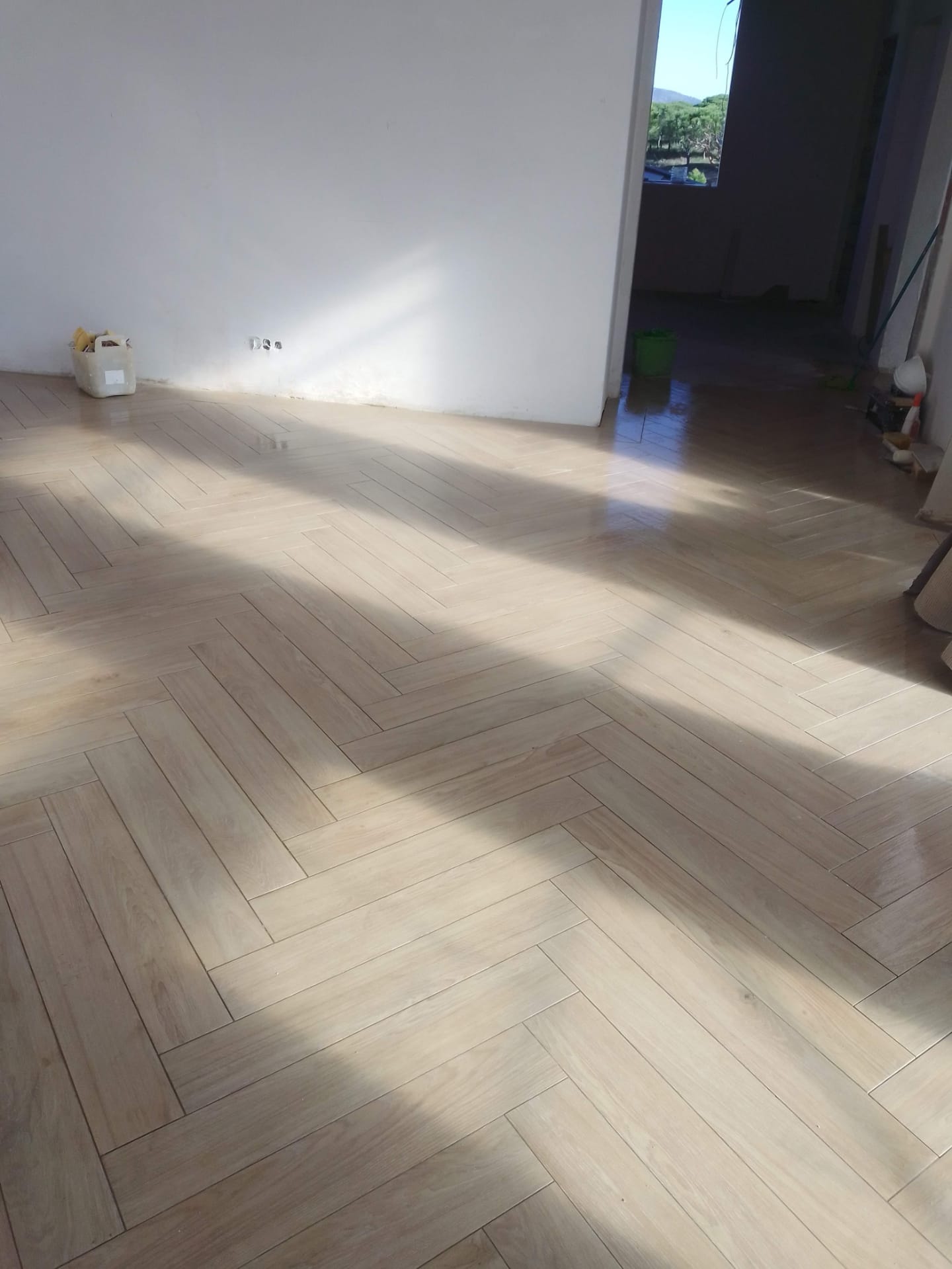 Porcelanato, escama de peixe.