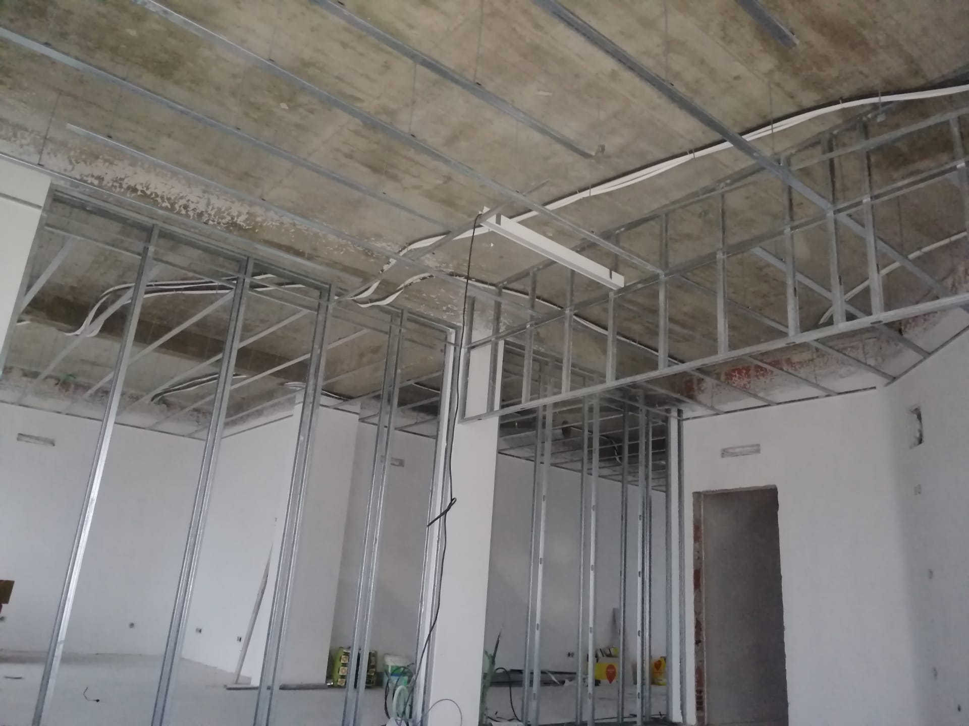 OBRA PAREDES E TECTOS