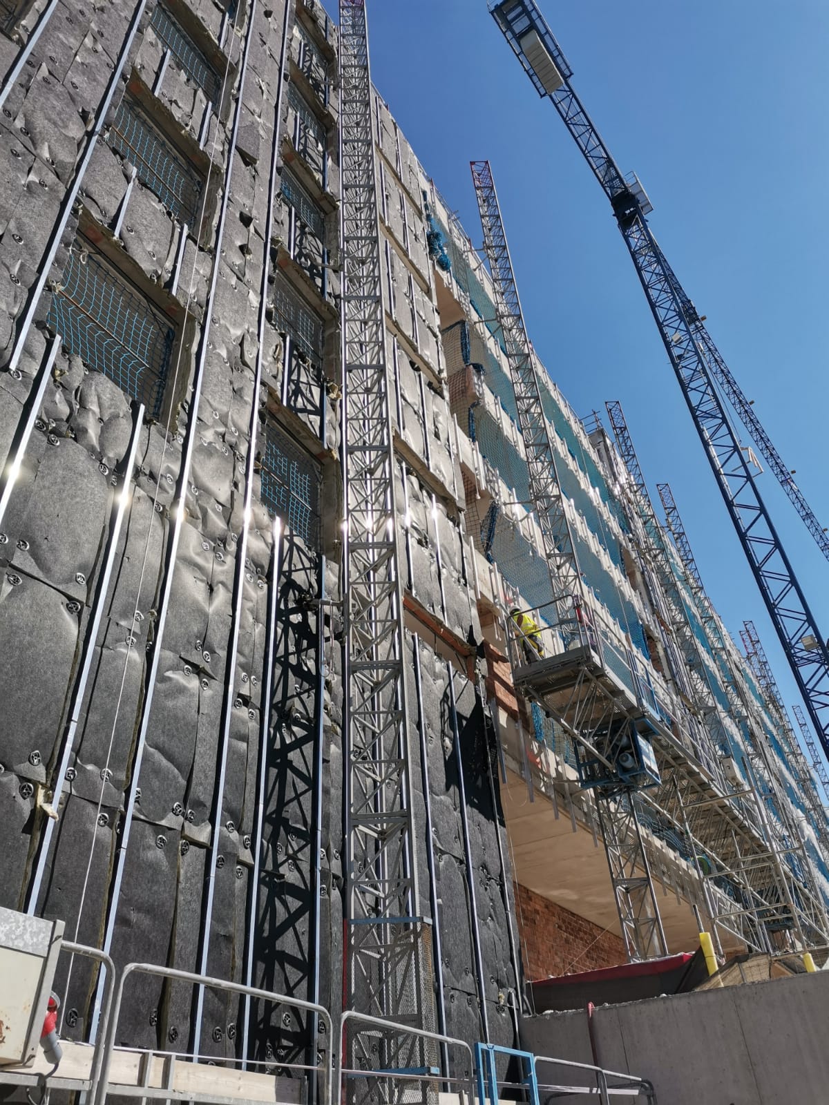 INSTALAÇÃO DE LA DE ROCHA