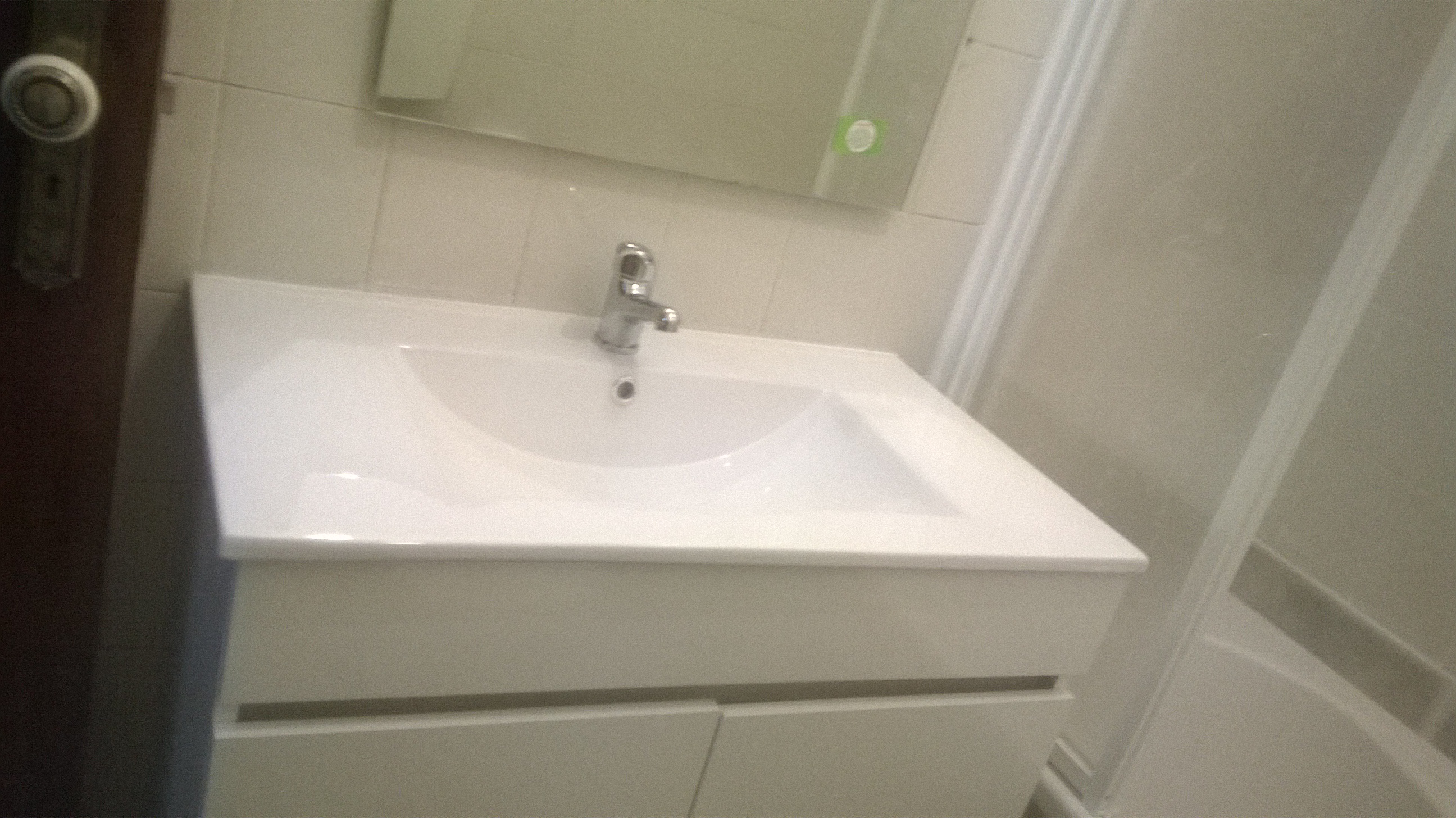 montagem de lavatorio c armario