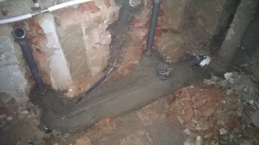 canalização de esgoto e drenagem das águas residuais domésticas