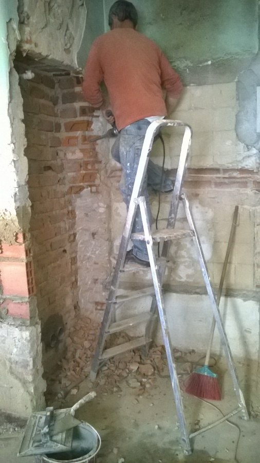 demolição de alvenaria e empolamento