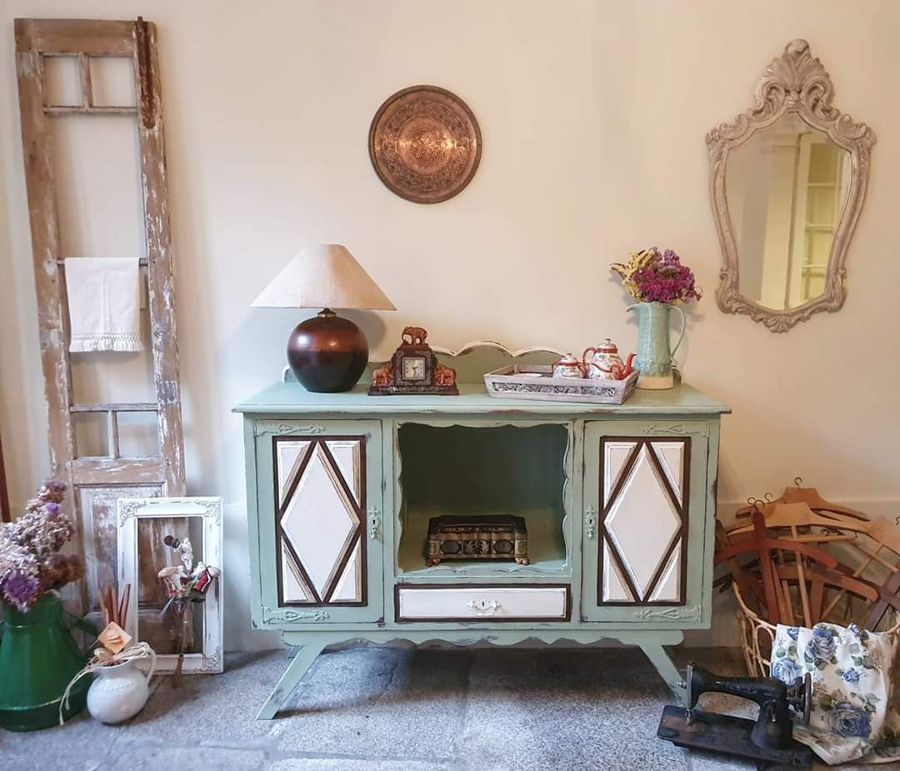 mobília com um look envelhecido