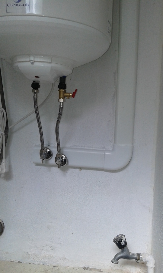 Montagem de termoacumulador