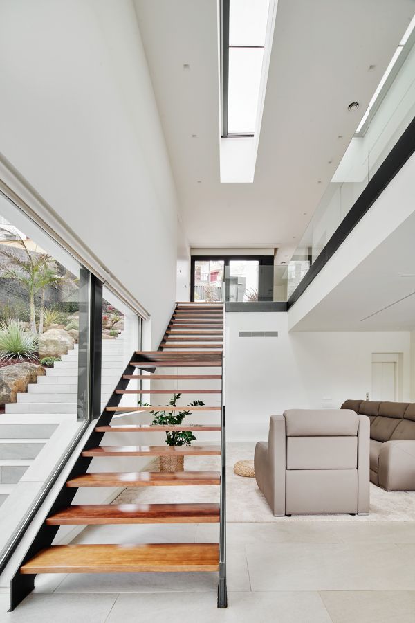 Que tipo de danos podem sofrer as suas escadas?