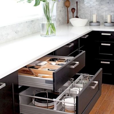 6. A grande capacidade de armazenamento, das gavetas