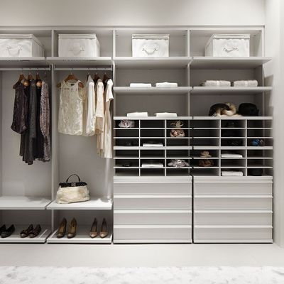 Roupeiro por medida: aposte na organização