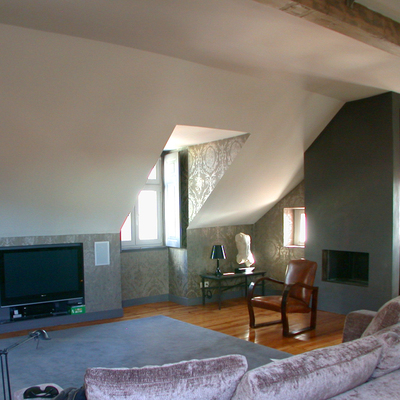 Sala 2º Esq. - águas-furtadas